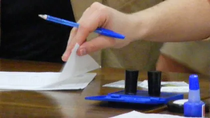 REFERENDUM 2012: 14 secţii de votare deschise în Republica Moldova