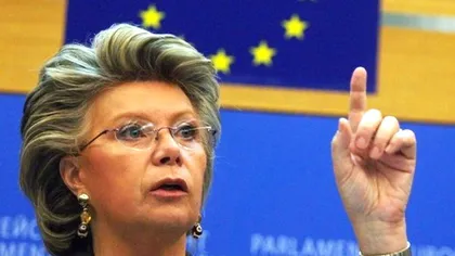 Ponta: Comisarul european Reding habar nu are de situaţia din România, o informează Macovei