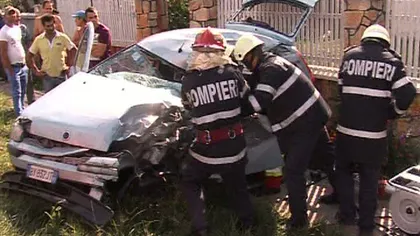 Bacău: Un bărbat a murit, după ce maşina pe care o conducea a fost strivită de o cisternă VIDEO