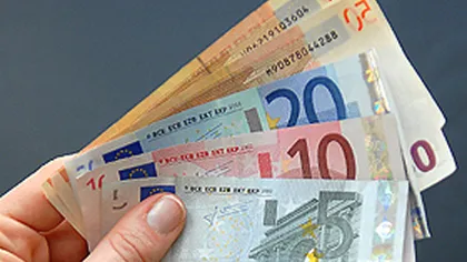 Euro sare de 4,63 lei, după anunţul Curţii Constituţionale