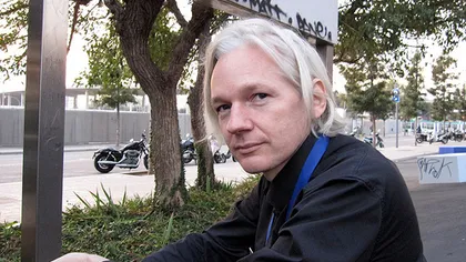 Un avocat al lui Julian Assange promite o 