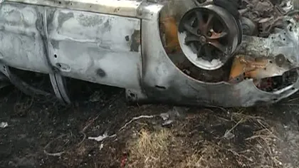 Maşină în flăcări pe Autostrada Bucureşti-Piteşti: şoferul şi fiica lui au ajuns la spital VIDEO