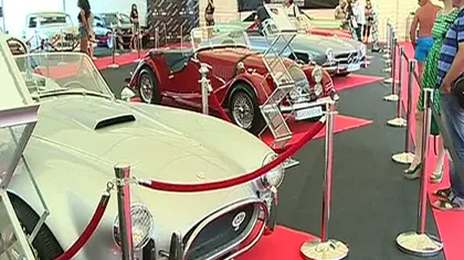 Expoziţie de maşini de epocă în Mamaia VIDEO