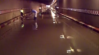Pasajul Unirii din Capitală, inundat din nou după ploaie