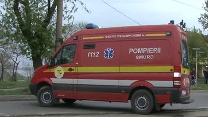 Doi angajaţi ai ISU Argeş care interveneau pentru stingerea incendiilor din Făgăraş au fost răniţi