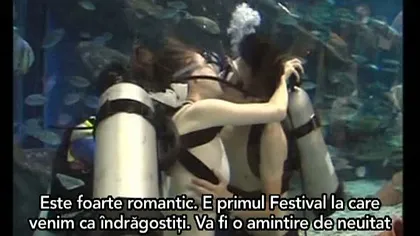 Concurs de sărut subacvatic în China VIDEO