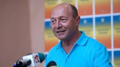 Băsescu: E ilegală scoaterea din liste a românilor cu rezidenţă în afară sau CI expirate