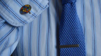 Acul de cravată, accesoriu util și elegant