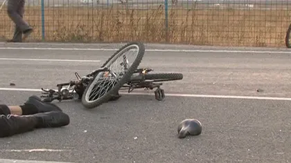 Un biciclist din Mehedinţi a murit pe loc după ce a fost lovit de un autocar