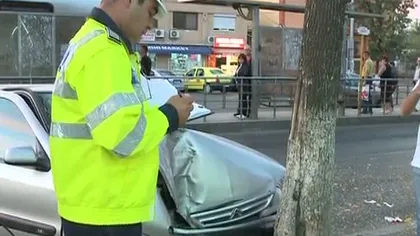 Două accidente rutiere în Capitală. Şapte persoane, dintre care doi copii, au ajuns la spital VIDEO