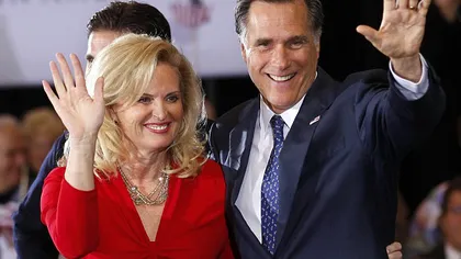 Zbor de COŞMAR pentru soţia lui Mitt Romney, după un INCENDIU la bordul avionului
