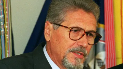 Constantinescu îi scrie lui Schulz, acuzând presiuni asupra României de la Reding şi Barroso