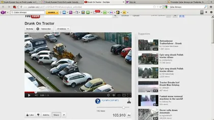 Un rus beat a lovit cu excavatorul ŞAPTE maşini, în doar 20 de secunde VIDEO