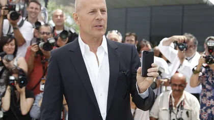 Bruce Willis, în litigiu cu Apple. Află care este motivul