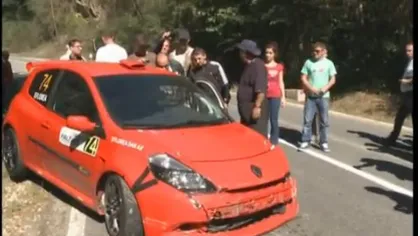Fiul primarului din Tg. Mureş a intrat cu maşina într-un parapet, la Sibiu VIDEO