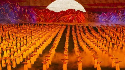 Ziua Naţională în Coreea de Nord. Spectacol impresionat, cu 100.000 de persoane VIDEO&FOTO