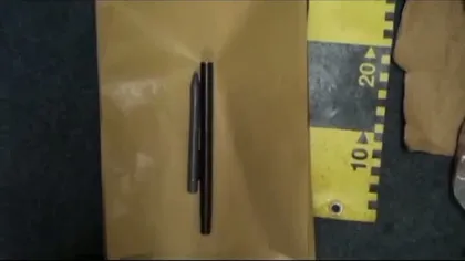 Poliţiştii din Constanţa au descoperit în casa unui interlop un pistol sub formă de pix VIDEO