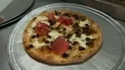 Pizza INTERZISĂ minorilor. Vezi ce o face aşa de specială VIDEO
