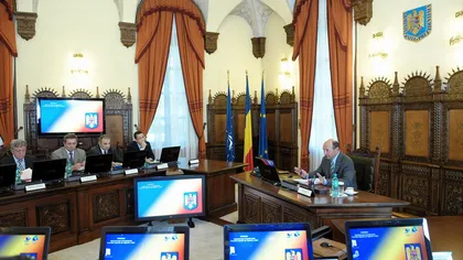 Contre Ponta-Băsescu pe imaginea României. Premierul a PĂRĂSIT şedinţa CSAT. IMAGINI DIN ŞEDINŢĂ