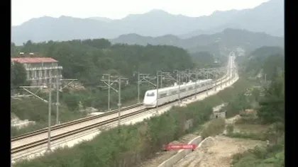Chinezii vor inaugura un tren care circulă cu 300 de km/h