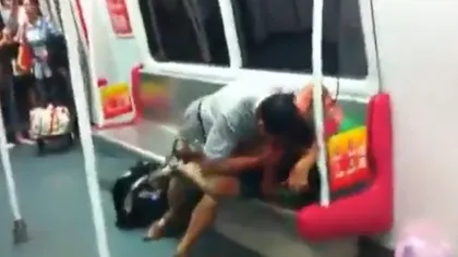HALUCINANT: Scene de canibalism într-un metrou din China VIDEO