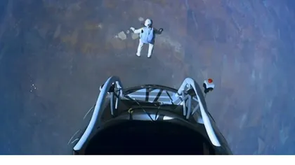 Cele mai frumoase momente ale saltului istoric. Felix Baumgartner: A fost violent