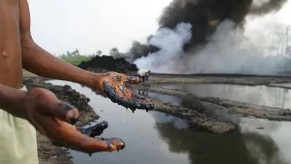 Proces istoric: Compania Shell, la judecată cu sătenii nigerieni pentru poluarea deltei VIDEO