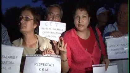Protest la botezul unde trebuia să apară şi Victor Ponta VIDEO