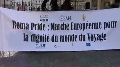 Roma Pride la Paris: Spectacol împotriva discriminării romilor VIDEO