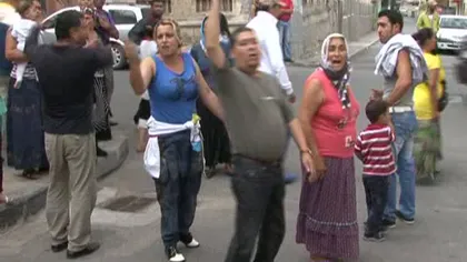 Telenovelă la Constanţa: Obiceiurile învechite din comunitatea romilor l-au trimis după gratii VIDEO