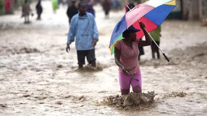 Stare de urgenţă în Haiti după trecerea uraganului Sandy VIDEO