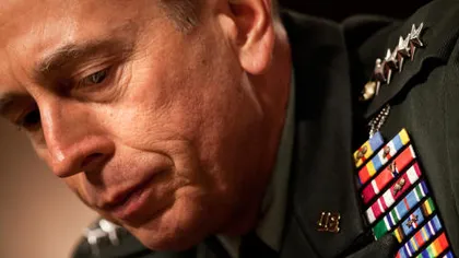 Fostul director CIA, generalul David Petraeus, condamnat în cazul scurgerii de informaţii