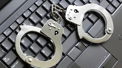 Români din reţeaua Anonymous, trimişi în judecată pentru terorism cibernetic