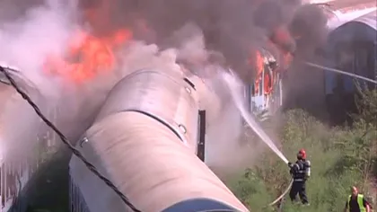Opt vagoane, afectate de un incendiu izbucnit lângă podul Grant