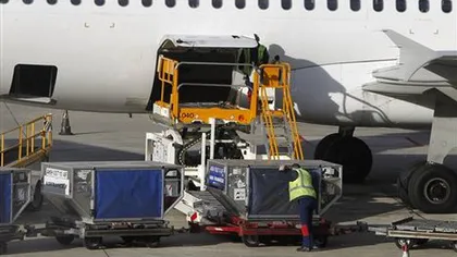 Anchetă pe aeroportul Roissy-Charles-de-Gaulle: 30 de angajaţi, ARESTAŢI pentru furt din bagaje