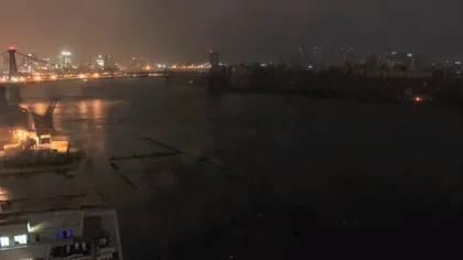 Uraganul Sandy, la New York. Time-lapse cu mega-furtuna şi pana de curent VIDEO