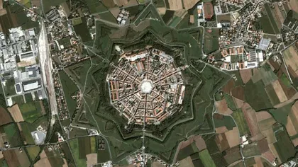 Cum arată oraşele simetrice văzute din spaţiu GALERIE FOTO