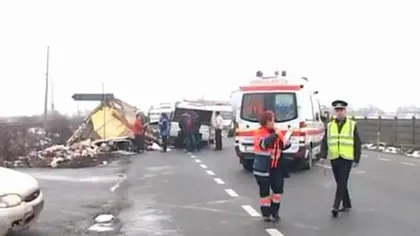Accident GRAV la ieşirea din Dej: Un camion a fost rupt în două VIDEO