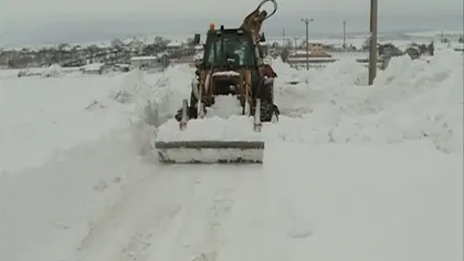 Nouă drumuri sunt închise din cauza nămeţilor, în Moldova. Vezi unde sunt probleme în trafic