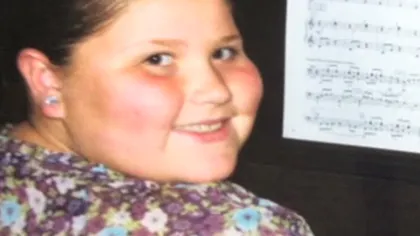 O fetiţă de nouă ani a slăbit 30 de kilograme. Copiii o numeau 