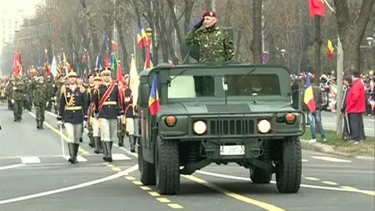 Două persoane care au participat la parada militară din Capitală au ajuns la spital