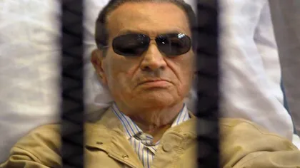 Fostul preşedinte egiptean Hosni Mubarak şi-a rupt coastele căzând sub duş