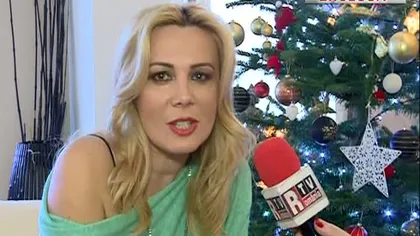 Dana Săvuică îndeamnă femeile să aleagă o ţinută îndrăzneaţă pentru Revelion