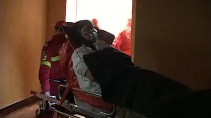 O familie din Bistriţa-Năsăud, la spital, după ce s-a intoxicat cu fum VIDEO