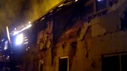 Incendiu puternic la o mănăstire din Maramureş. Casa măicuţelor a ars în întregime
