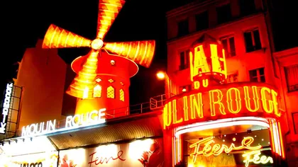 A murit legendarul patron al cabaretului Moulin Rouge