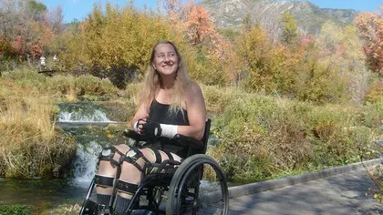 Boli ciudate: Povestea unei femei psihiatru care e disperată SĂ PARALIZEZE de la brâu în jos