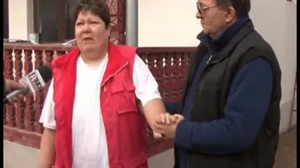 Doi soţi din Mehedinţi riscă să fie daţi afară din propria casă din vina nepotului VIDEO