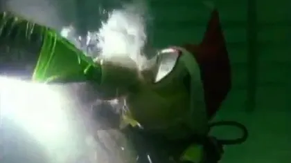 Ruşii beau chiar şi sub apă VEZI VIDEO