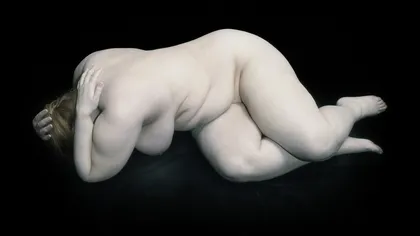 Altfel de nuduri: În epoca sexualităţii, un fotograf redescoperă corpul femeilor